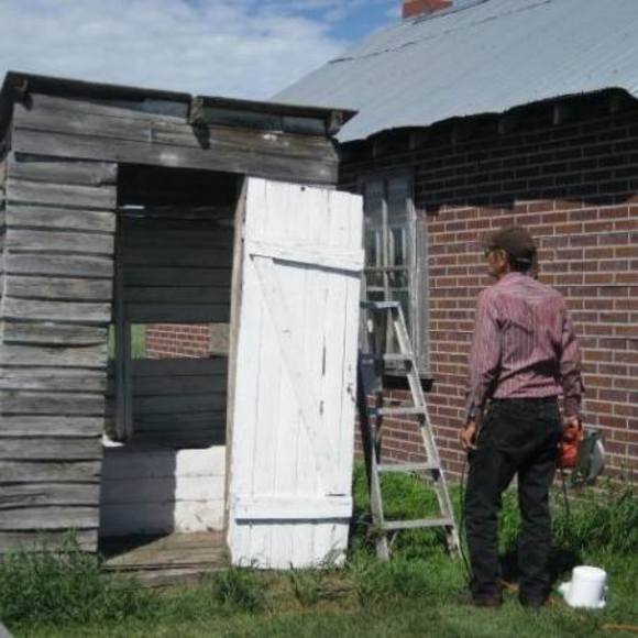 Meet your Posher, Lucinda - Picture 1 of 1